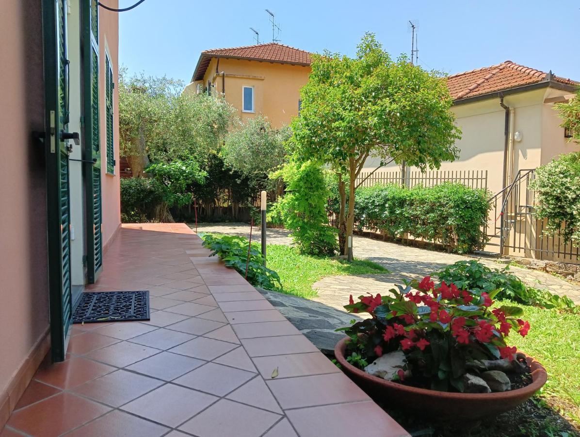 Villetta Con Giardino A Due Passi Dal Mare Imperia Dış mekan fotoğraf