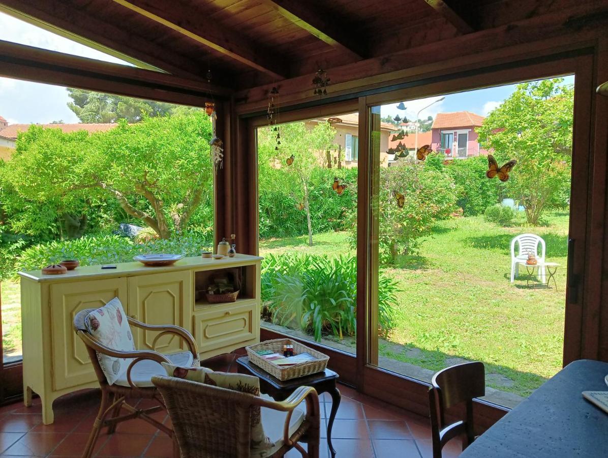 Villetta Con Giardino A Due Passi Dal Mare Imperia Dış mekan fotoğraf